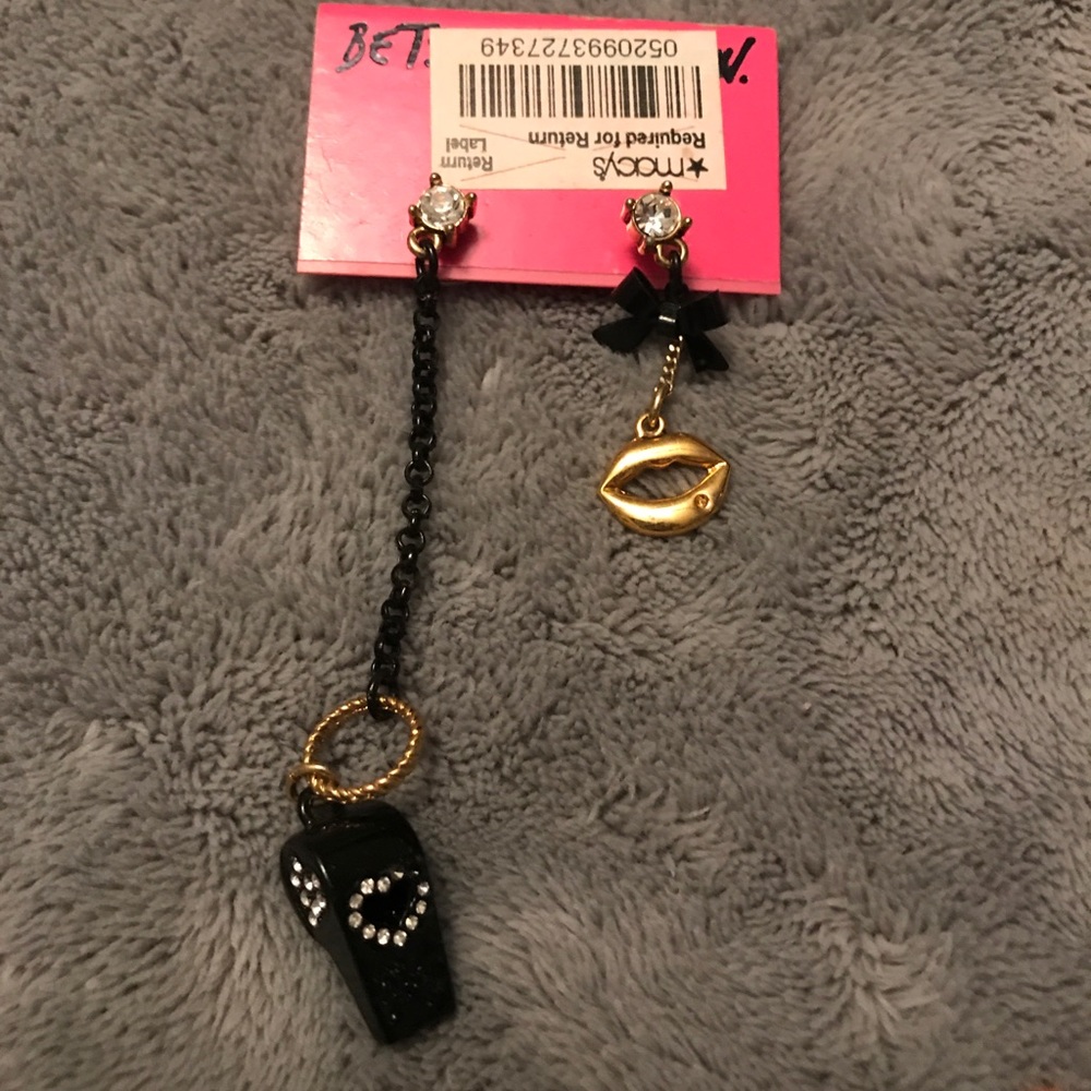 Betsey Johnson gold and black dangle earrings